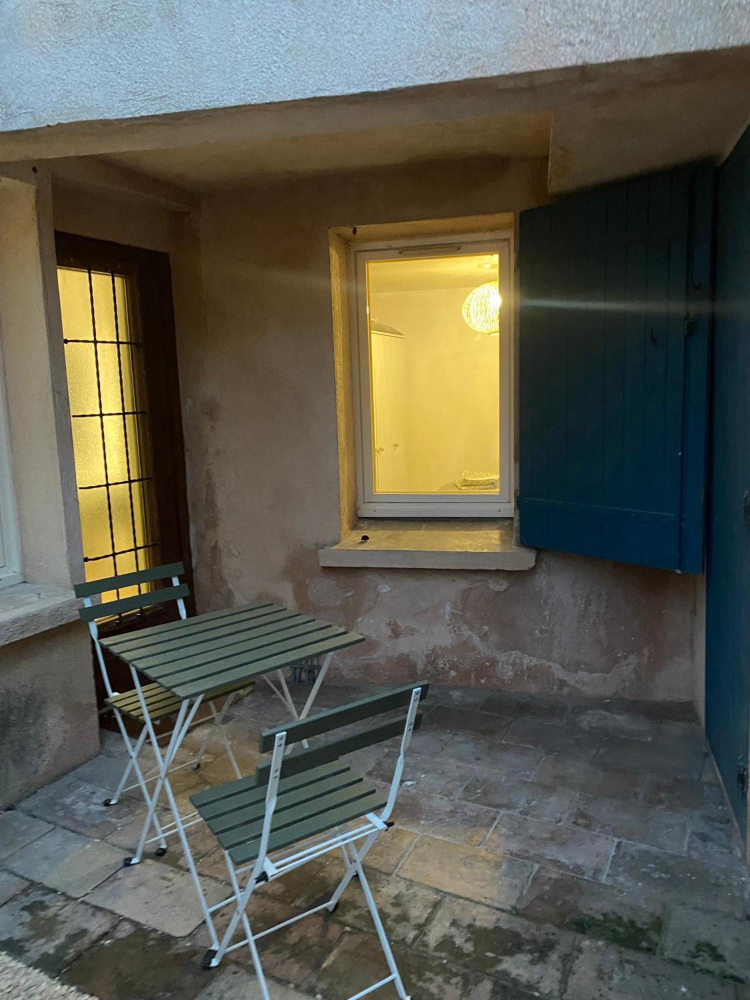 Apartamento Charmant T2 Proche Arenes Nimes Exterior foto